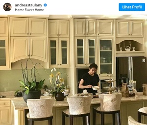 dapur mewah rumah artis andre taulany