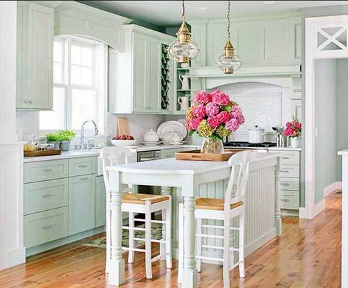 Desain Kitchen Set Klasik Bergaya Eropa